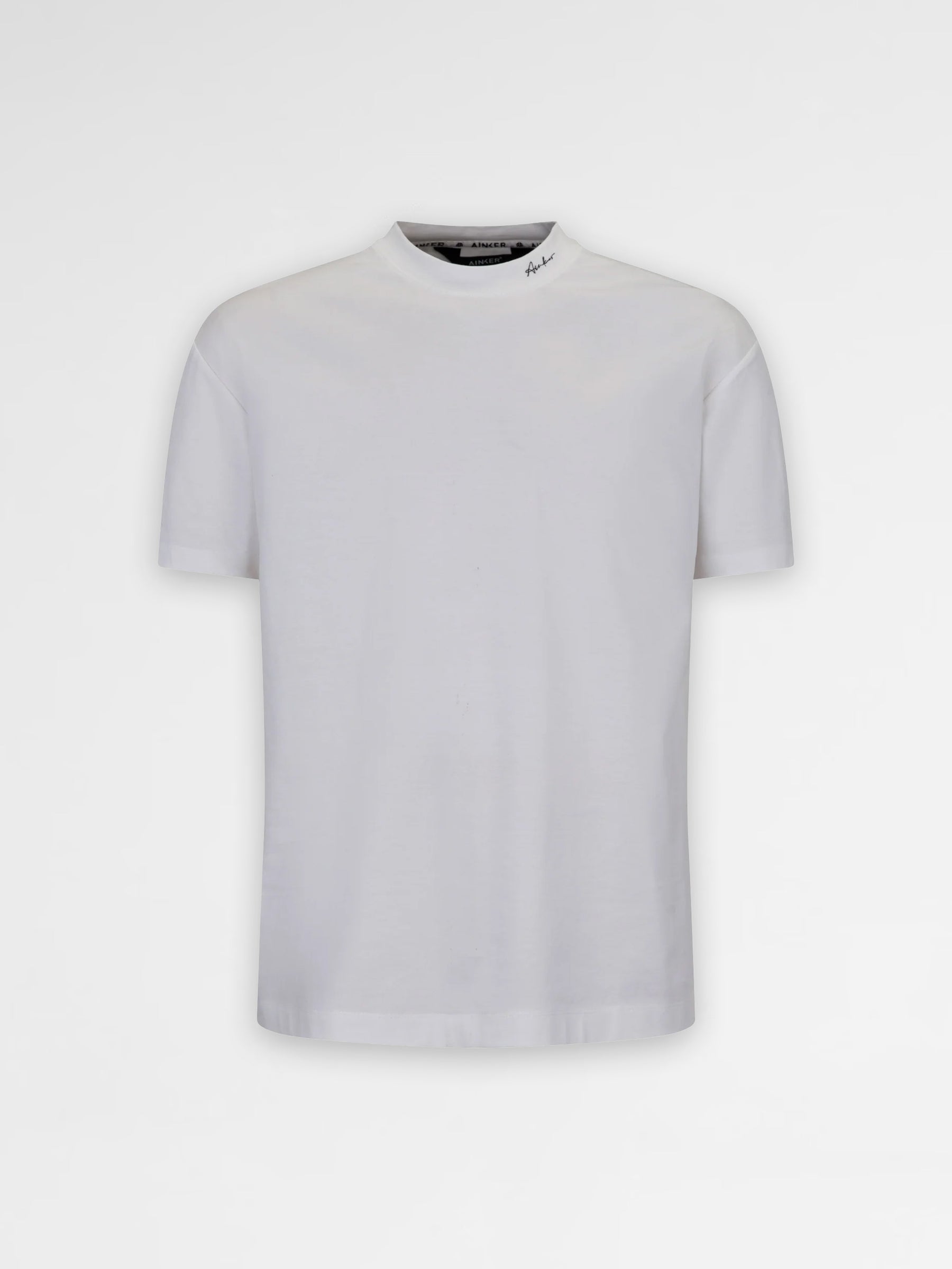 Ainker Neck 220 White T-Shirt