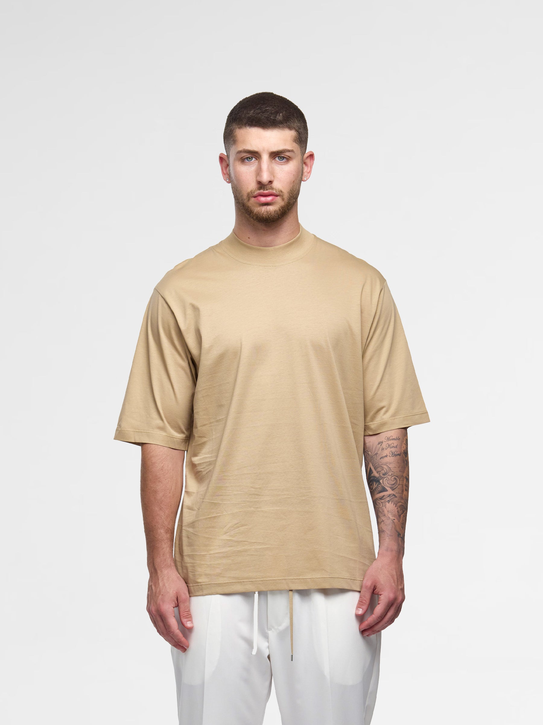 Prêt A Porter T-Shirt High-Neck