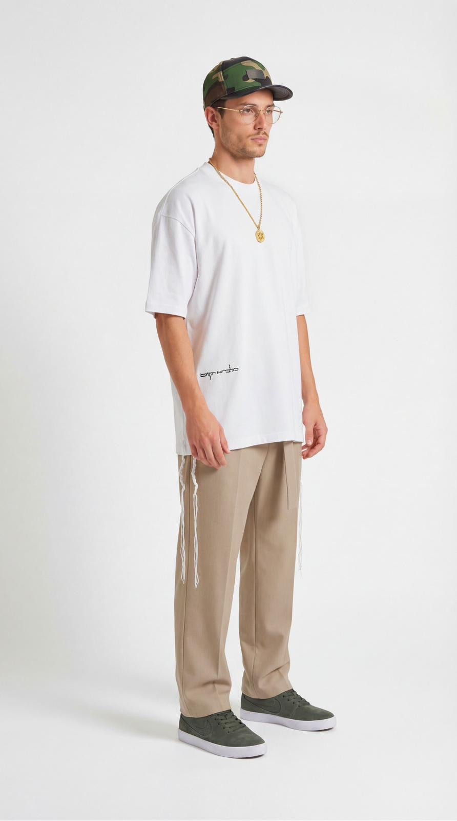 613 - Oversized T-Shirt with Tzitzit