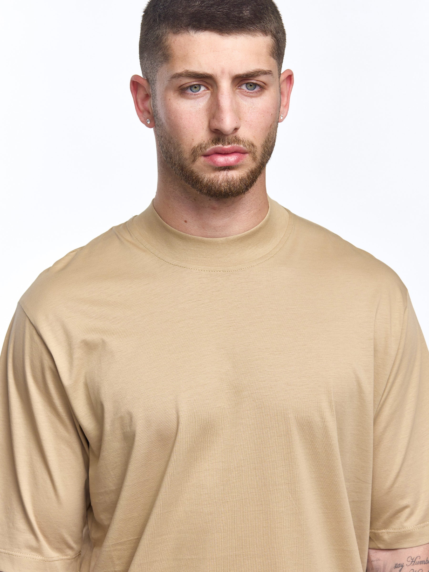 Prêt A Porter T-Shirt High-Neck
