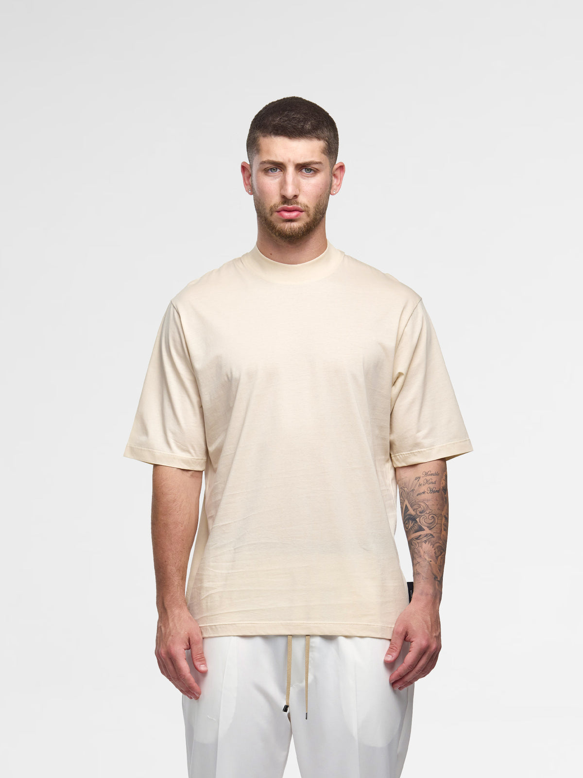 Prêt A Porter T-Shirt High-Neck