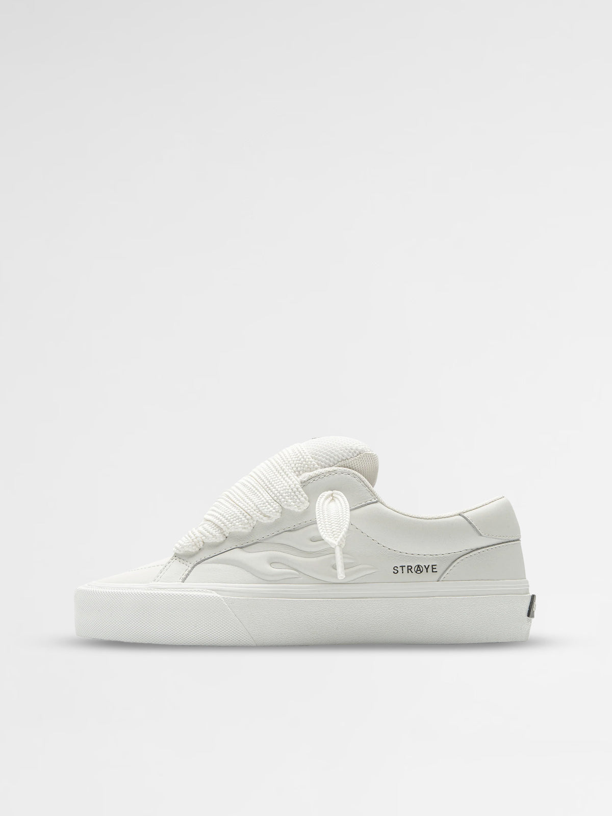 STRAYE Logan Puff - Blanco Bevel