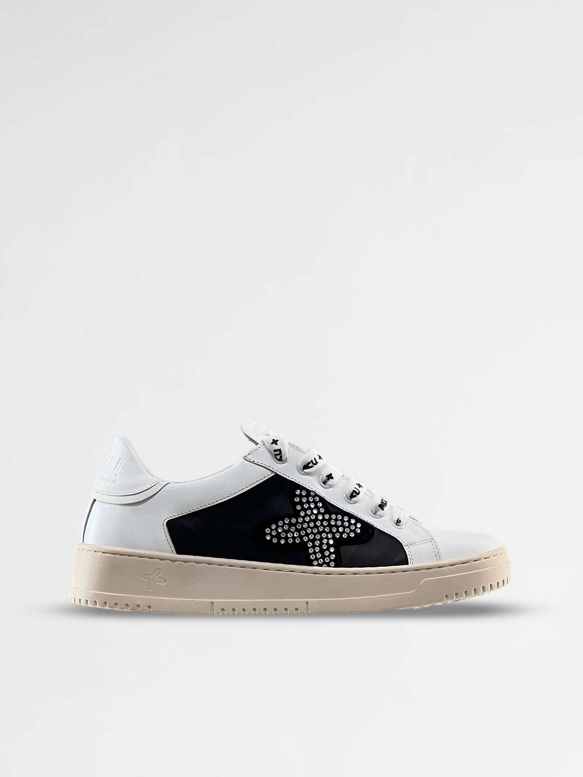 MCU low-top Sneakers