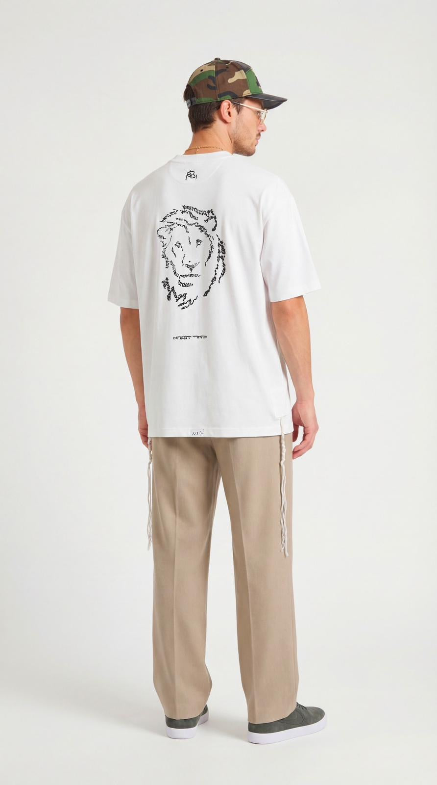613 - Oversized T-Shirt with Tzitzit