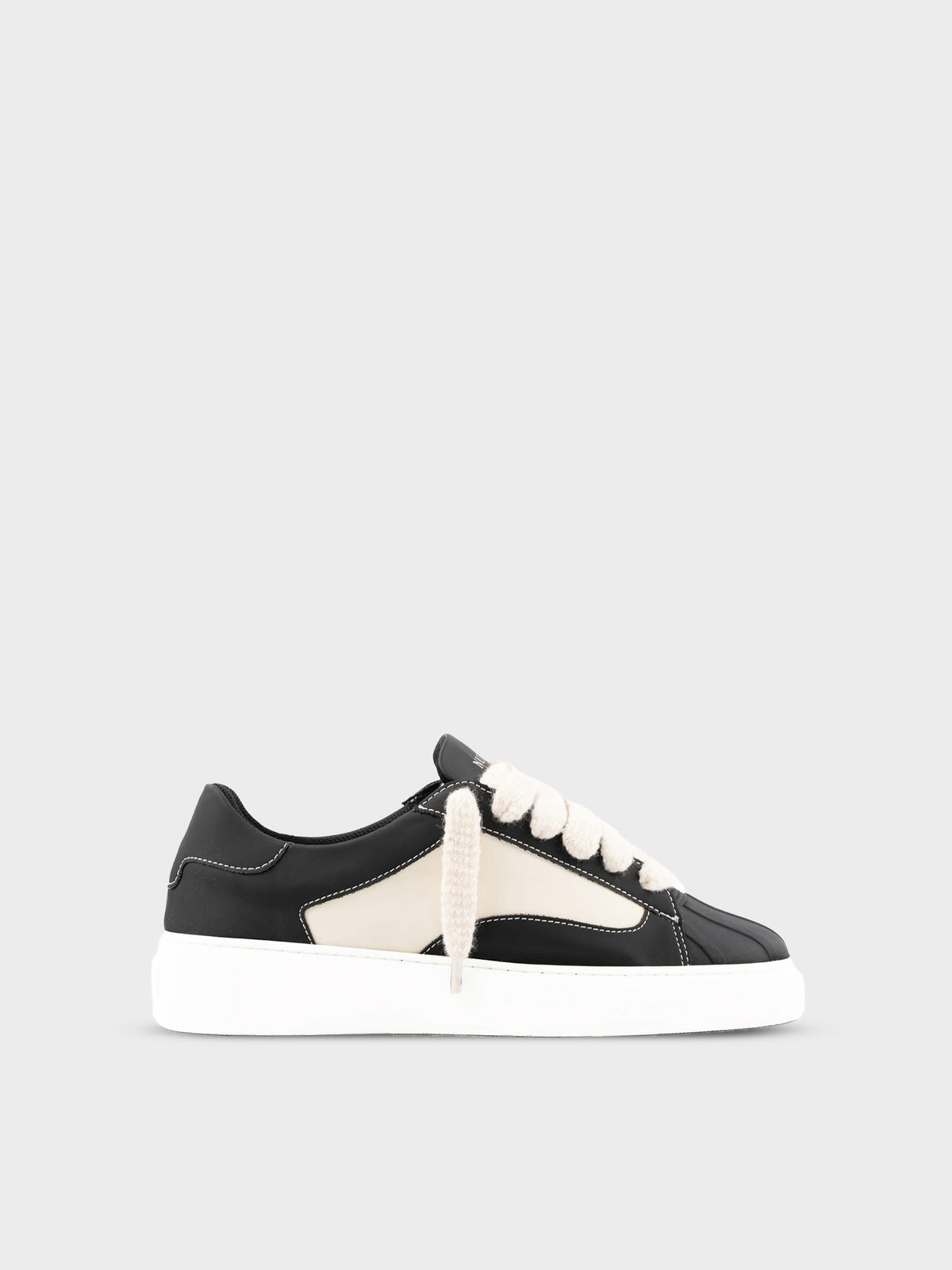 Numeriś "Eclipse" Vanta Black Sneakers