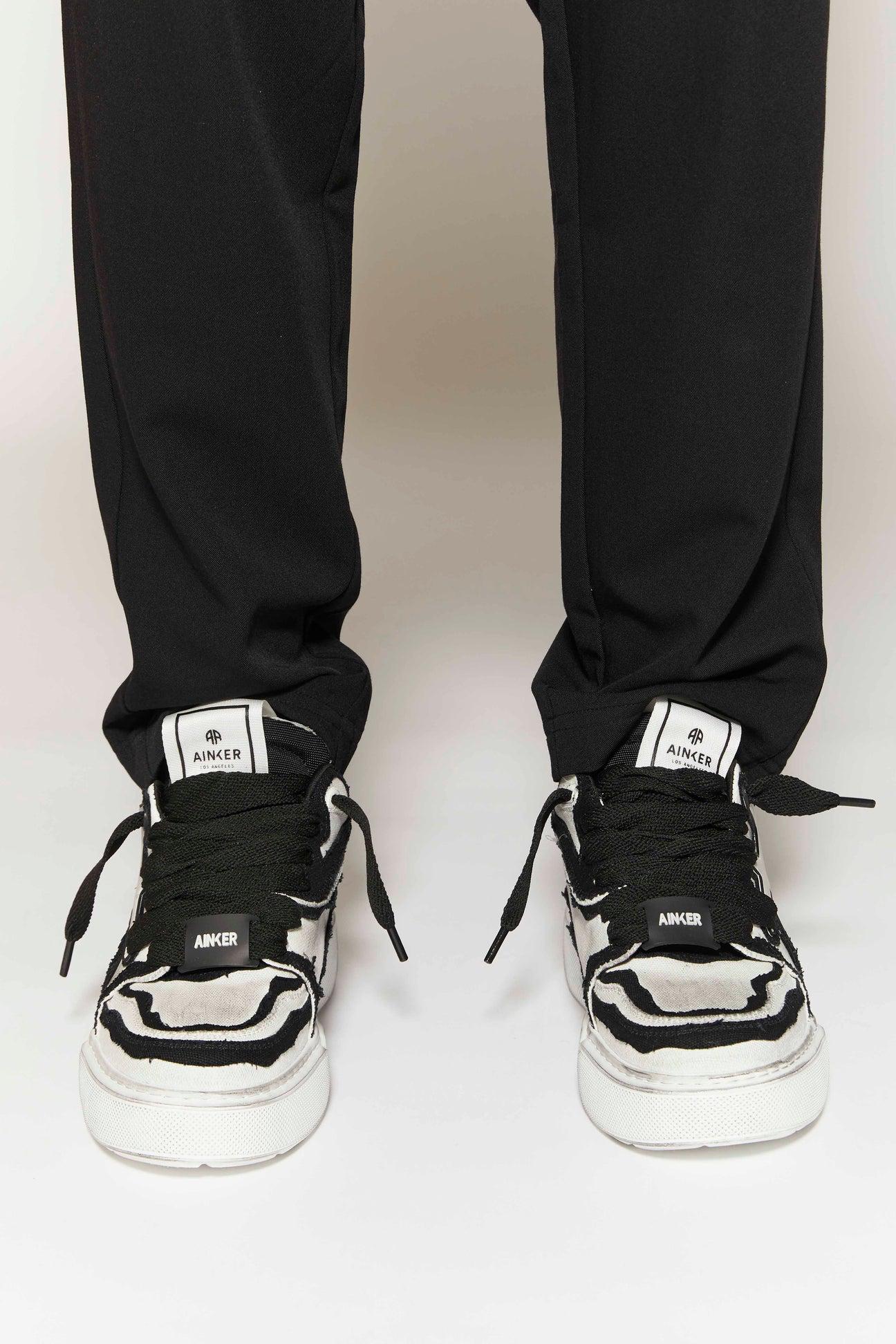 Ainker Backdoor Canvas White/Black