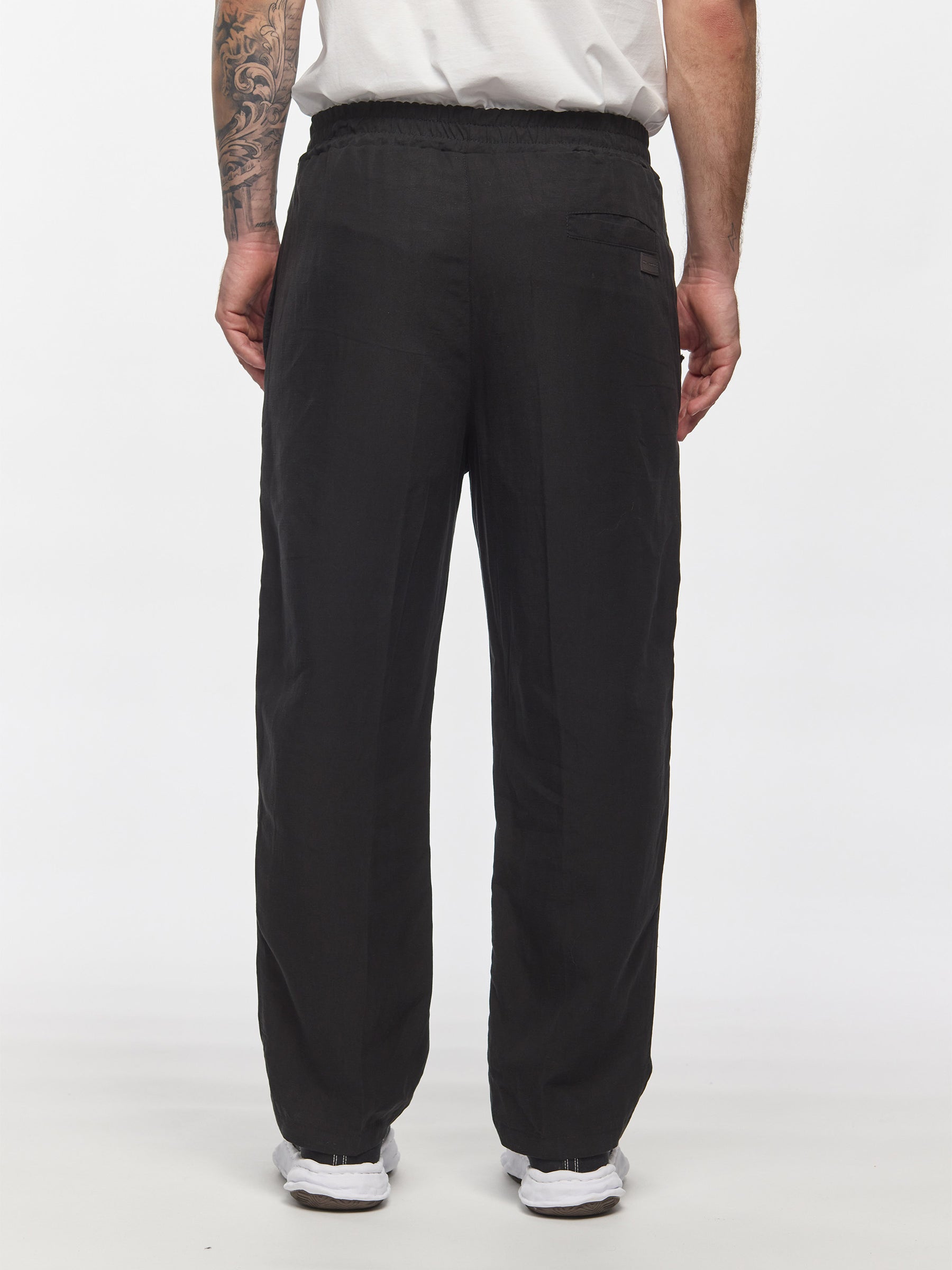 Prêt A Porter Linen Pants Black