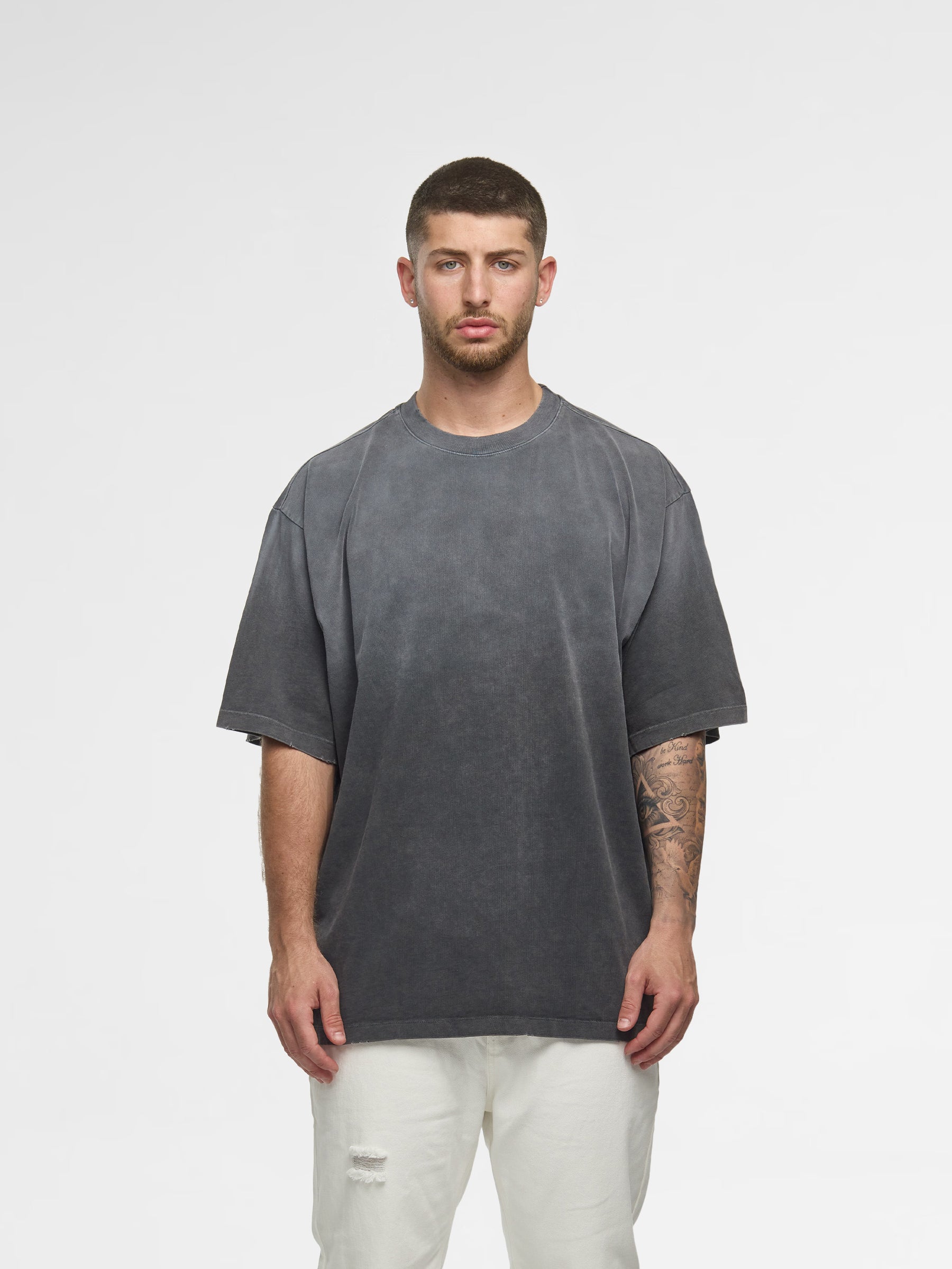 "BLACK Brand" Oversize T-Shirt 021