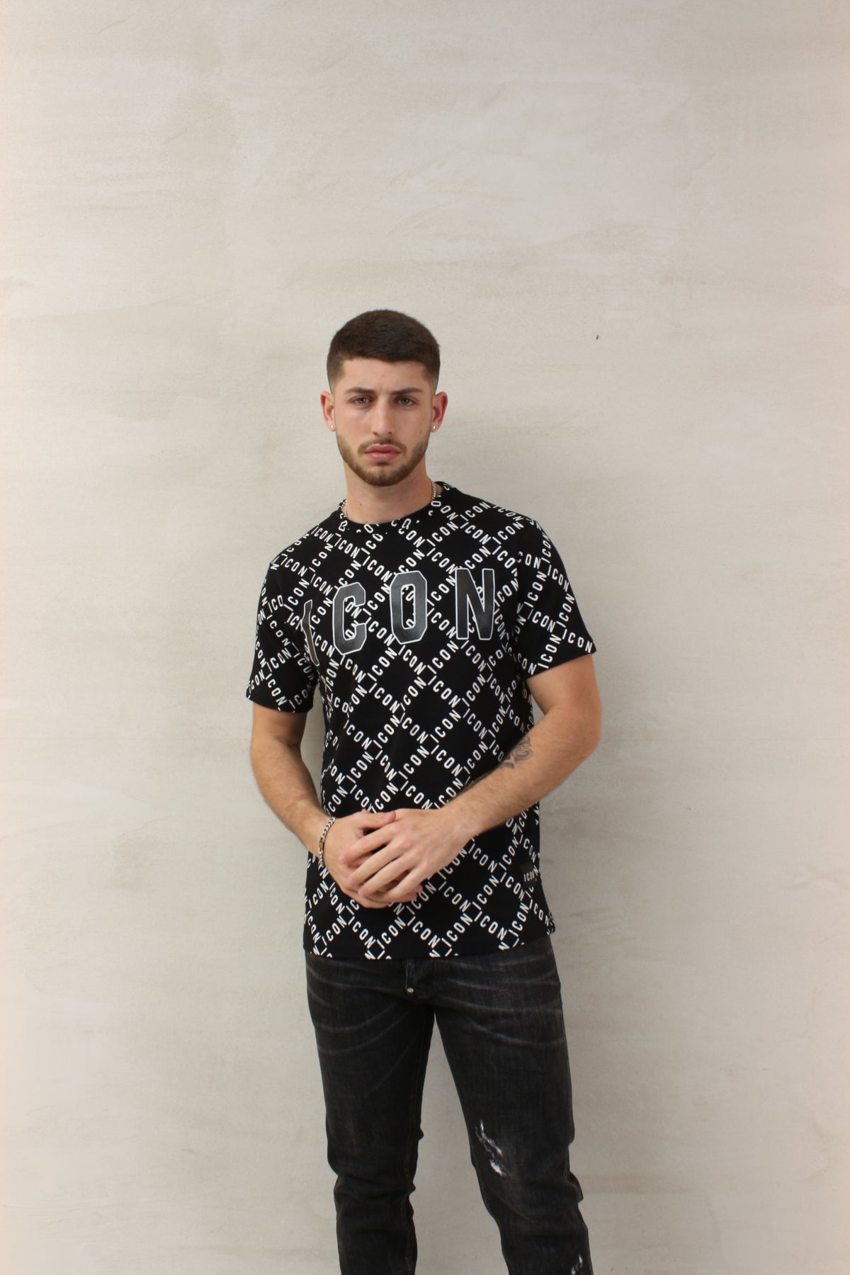 ICON T-Shirt Logo Slim Fit Black