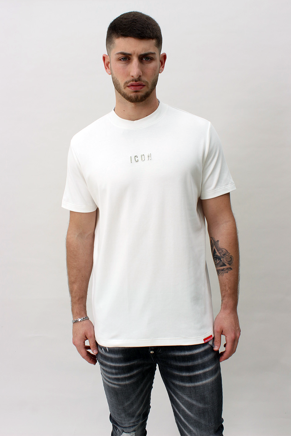 ICON Premium T-Shirt Logo Slim Fit