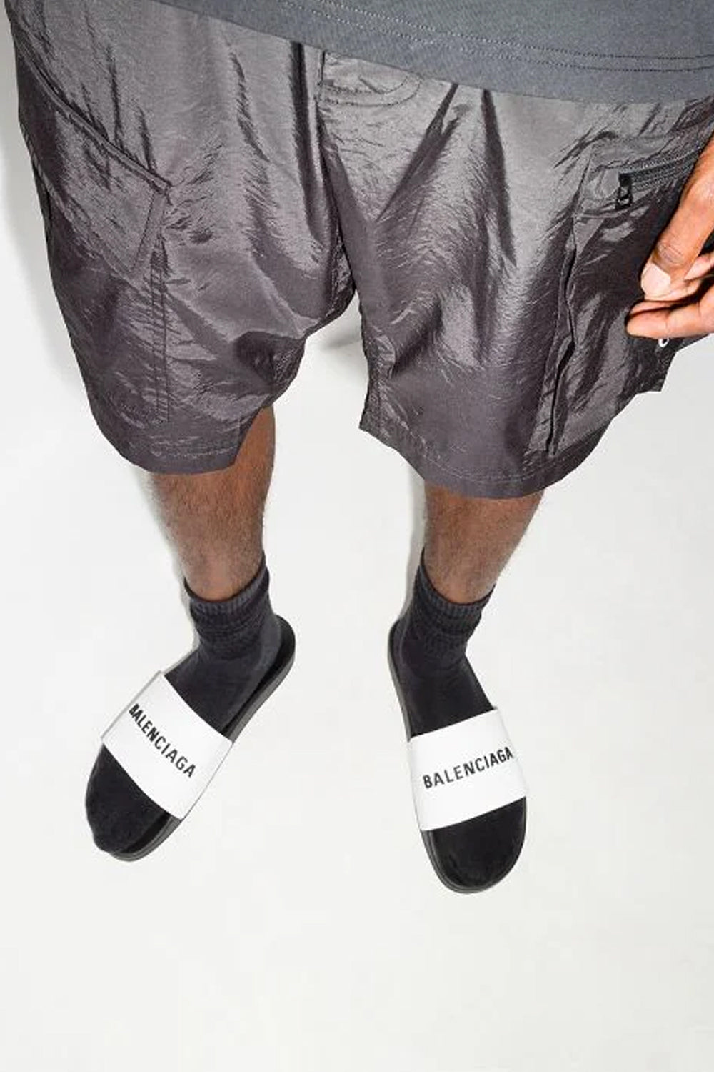 Balenciaga logo slides black/white