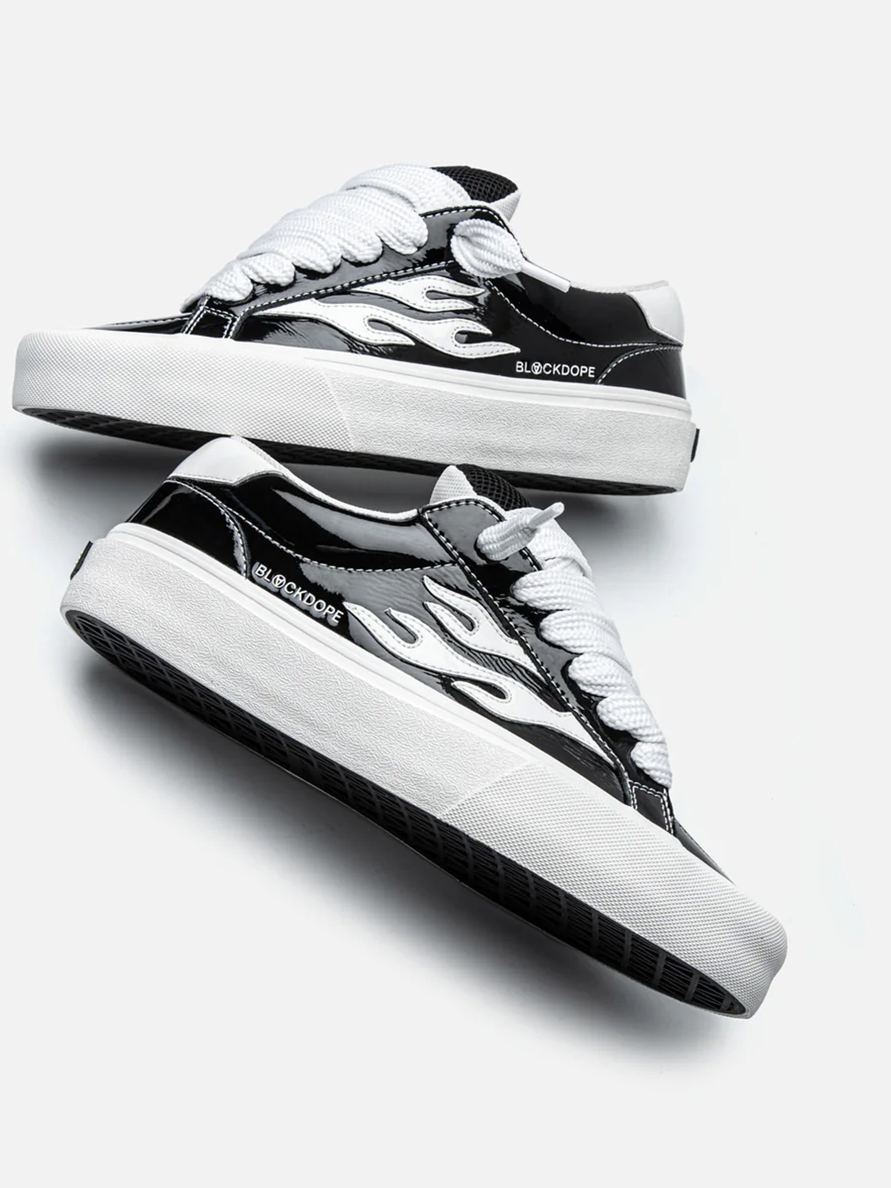 STRAYE Logan Puff - Blackdope