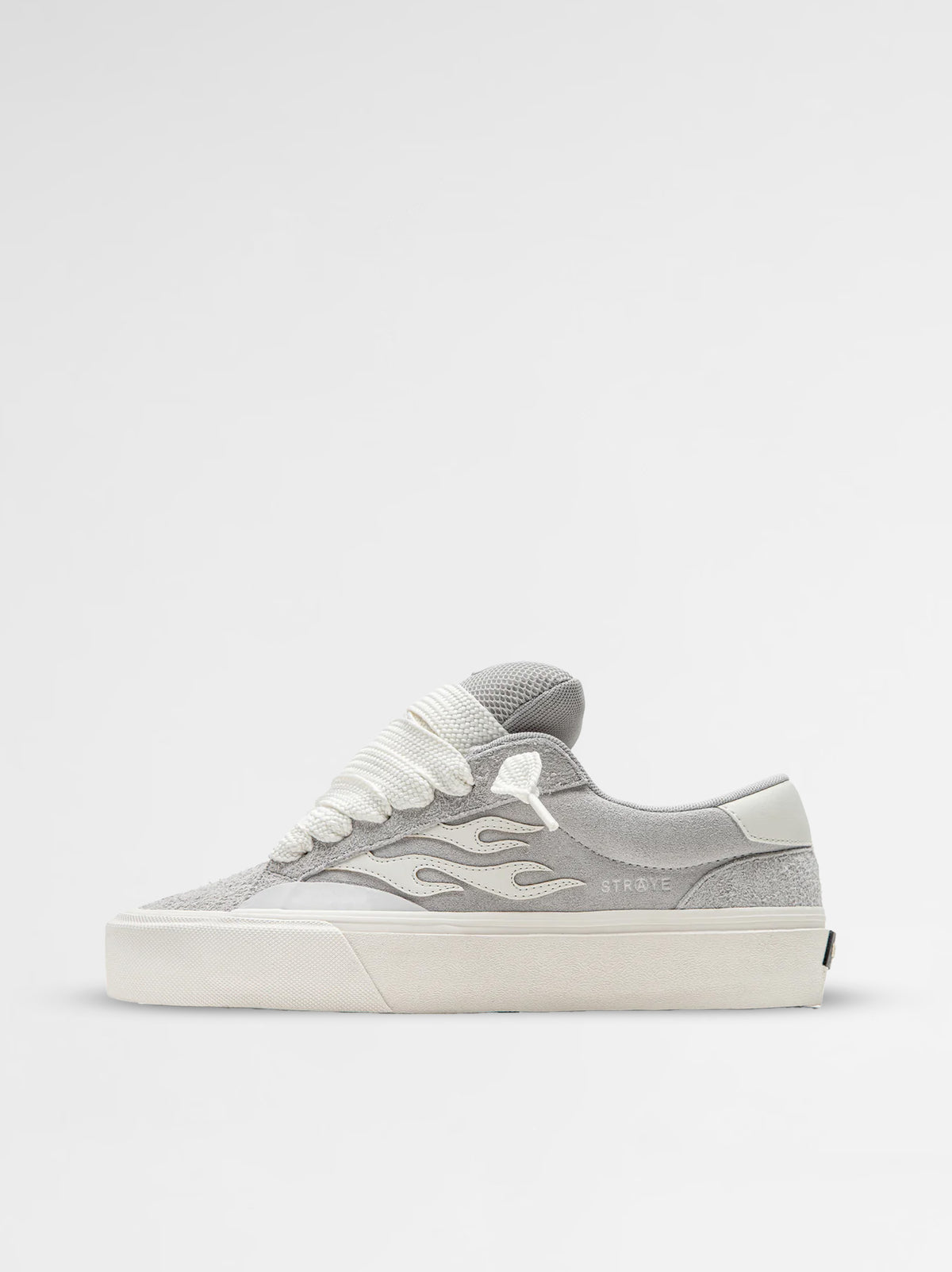 STRAYE Logan Puff - Silver