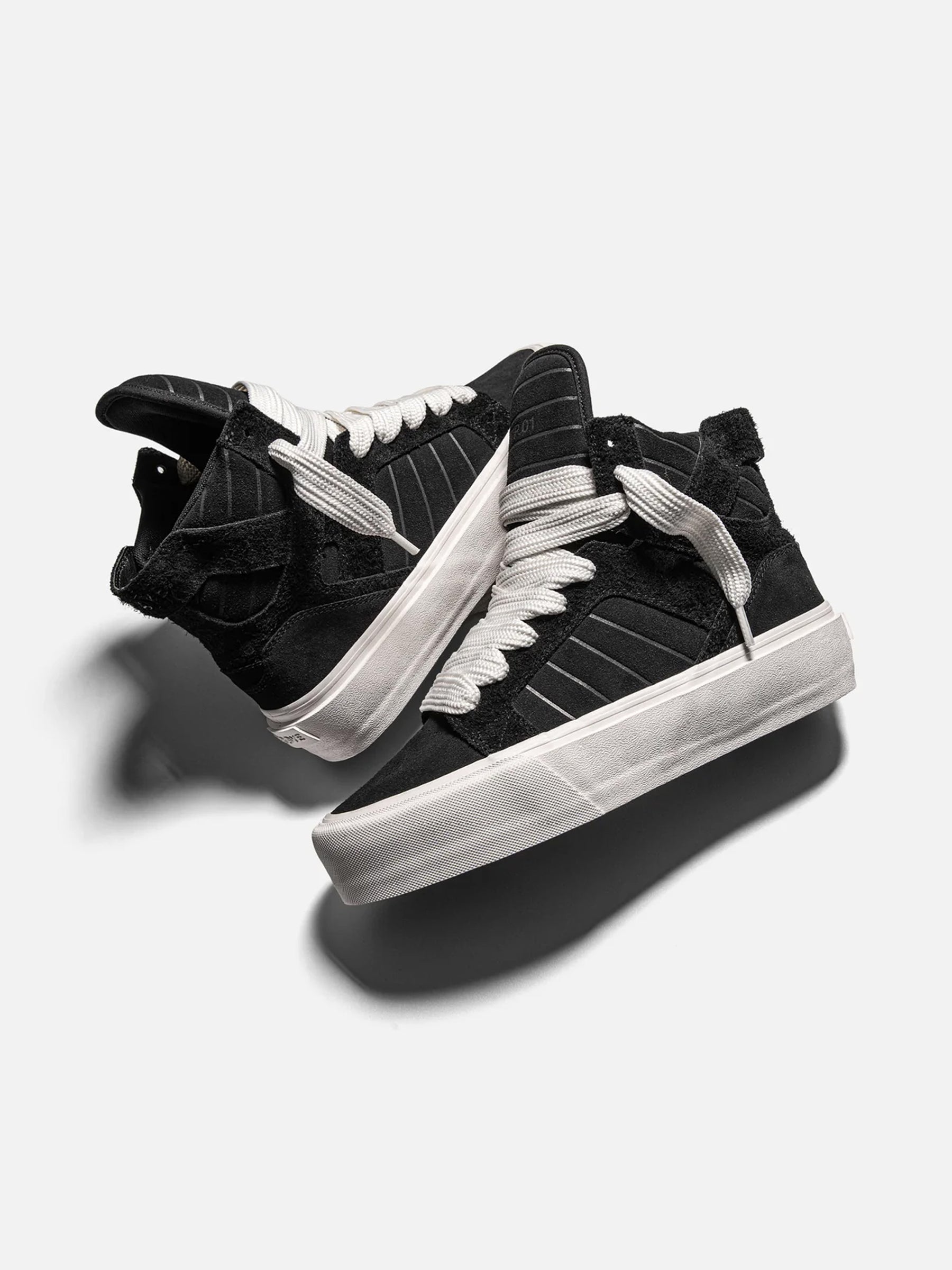 STRAYE  SKTP.01 - Black