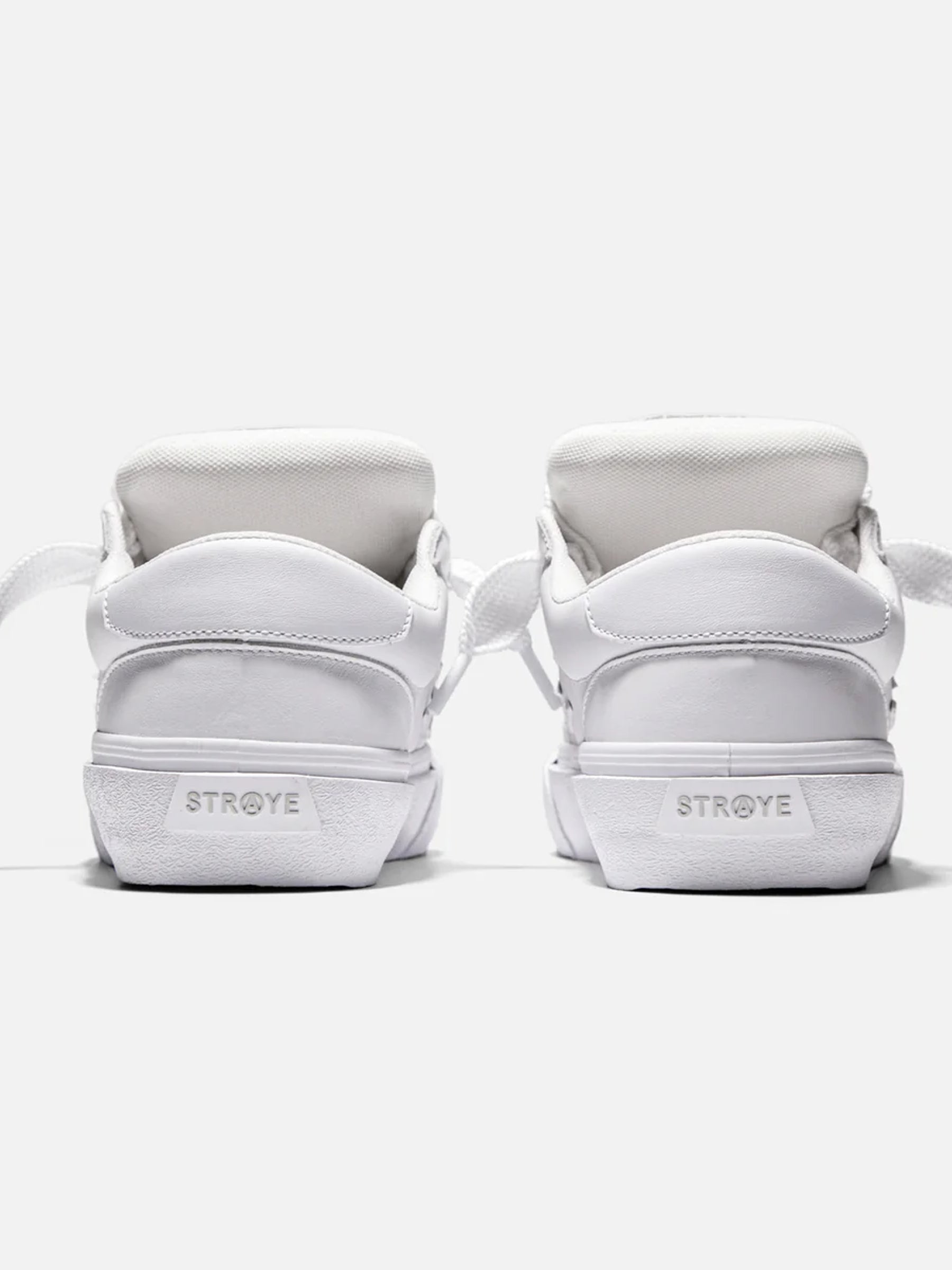 STRAYE Logan Puff - Whiteout