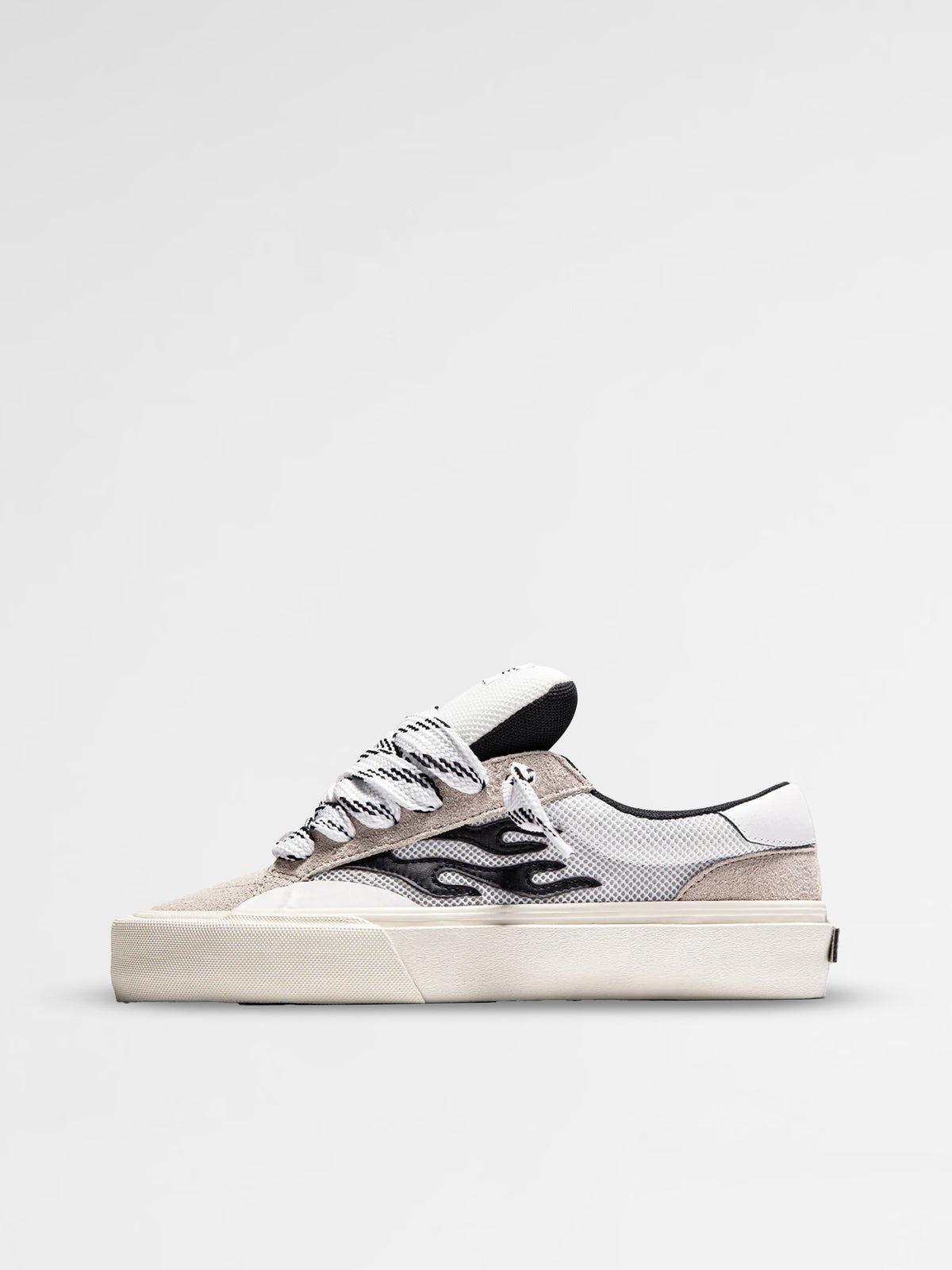 STRAYE Logan Puff - Bone