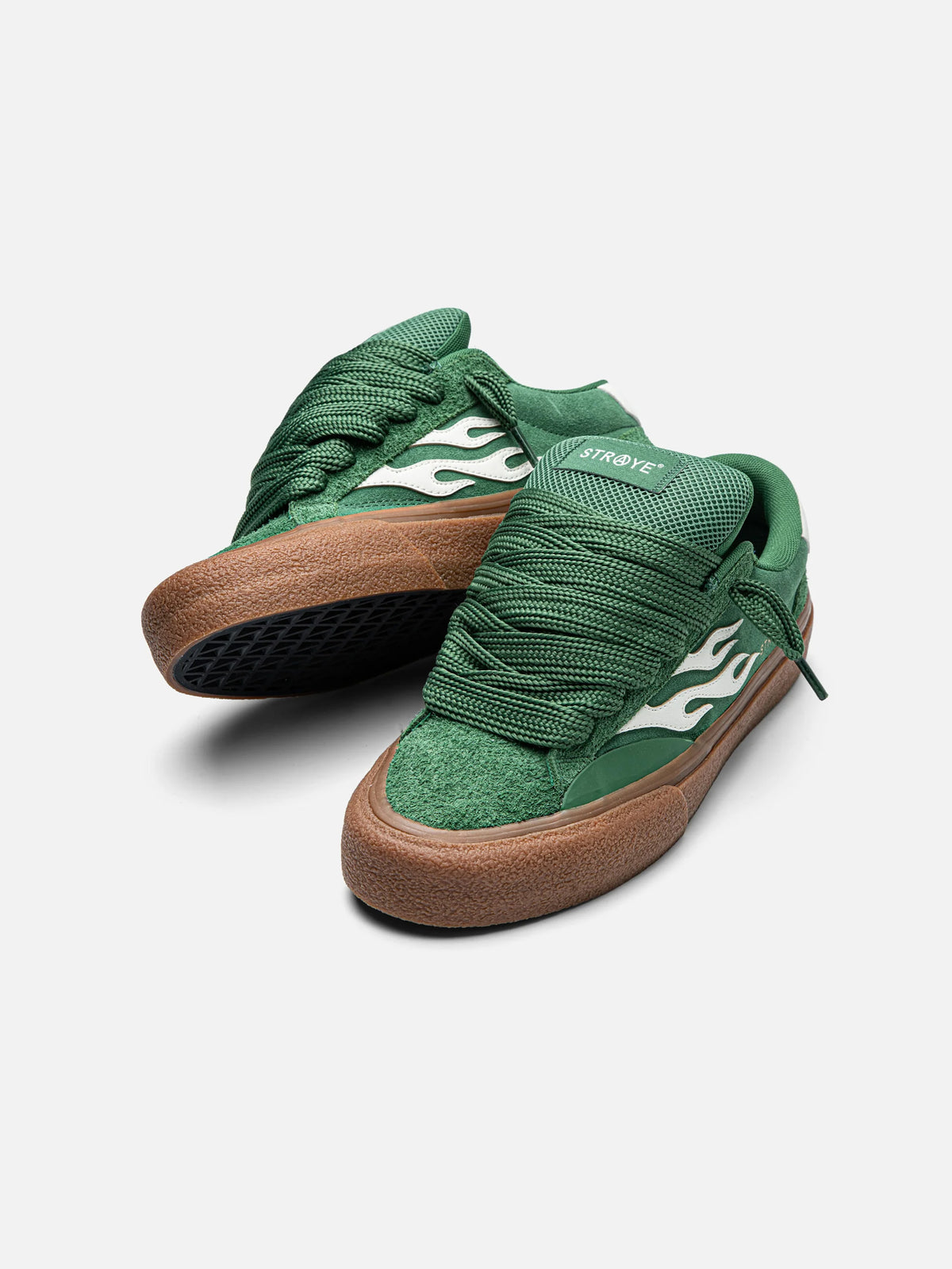 STRAYE Logan Puff - Lucky