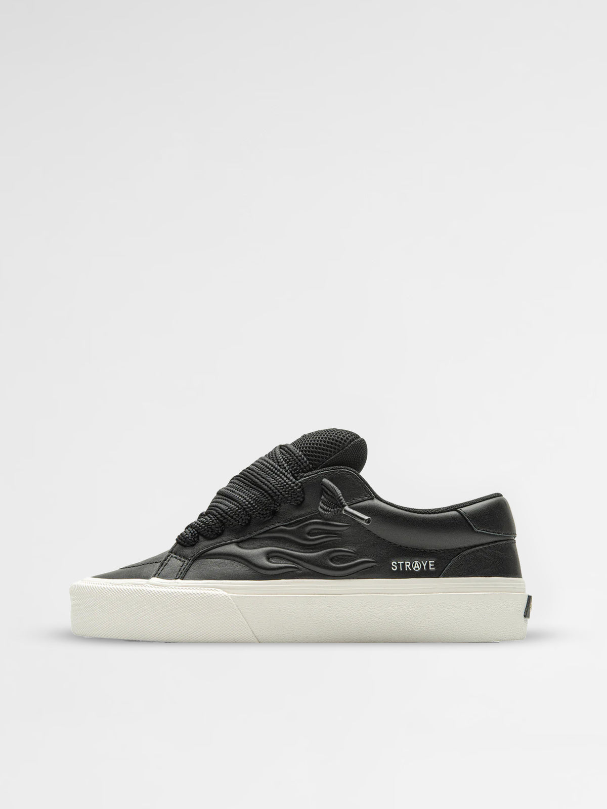 STRAYE Logan Puff - Black Bevel