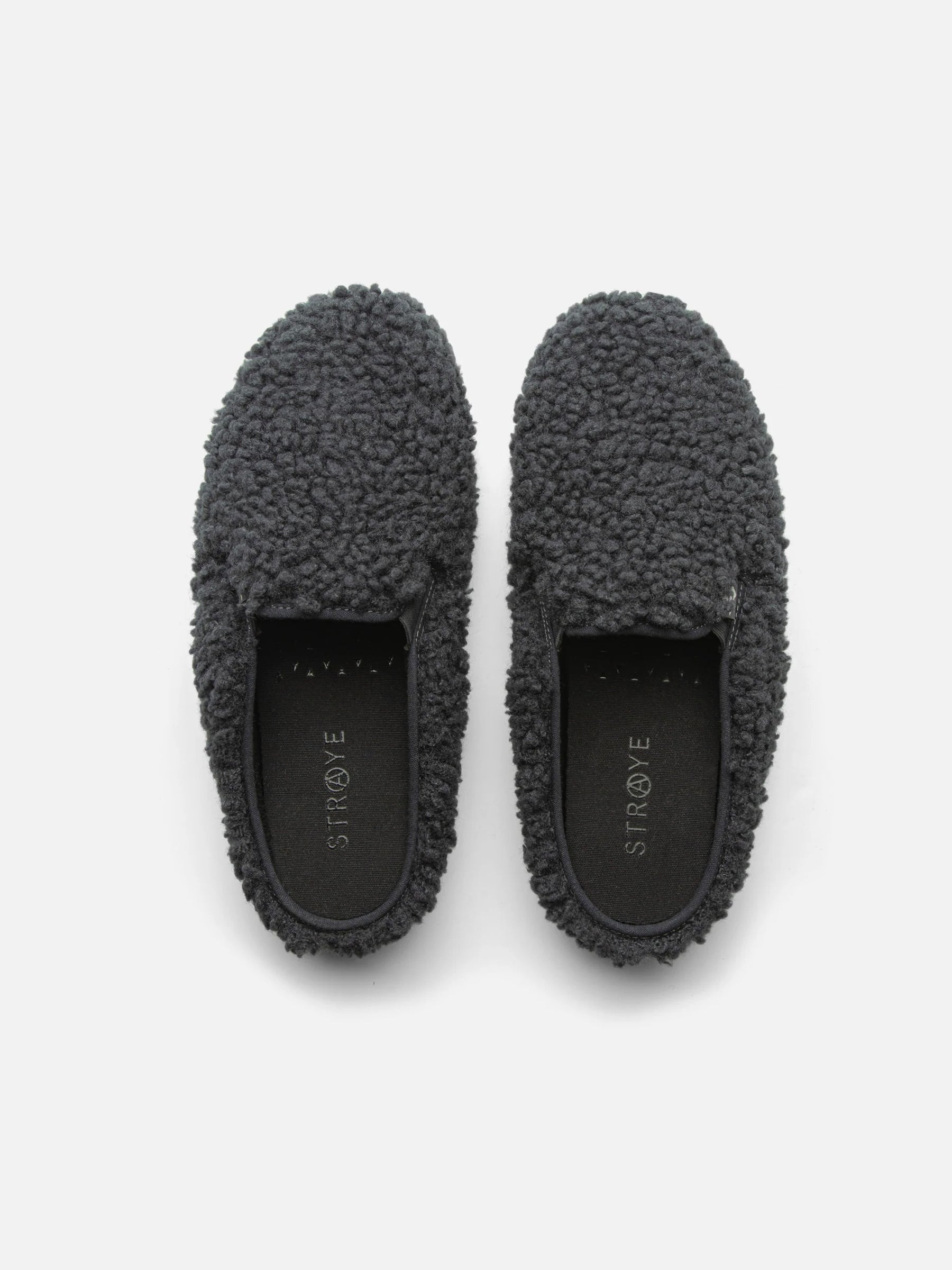 STRAYE Ventura Mule - Furry Carbon