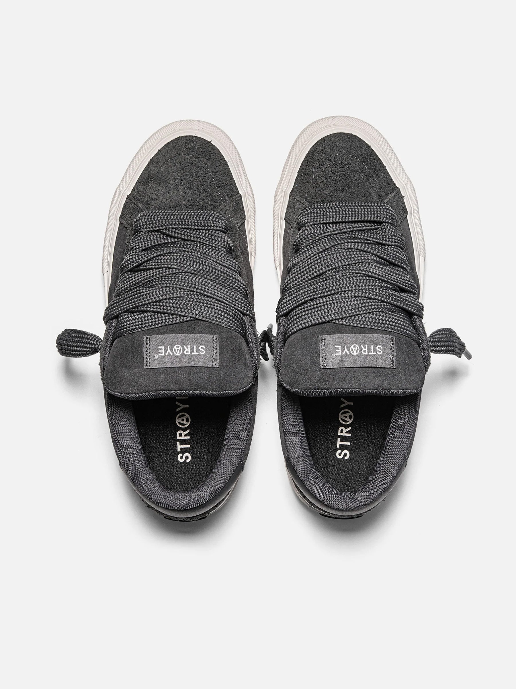 STRAYE Logan Puff - Carbon Bevel