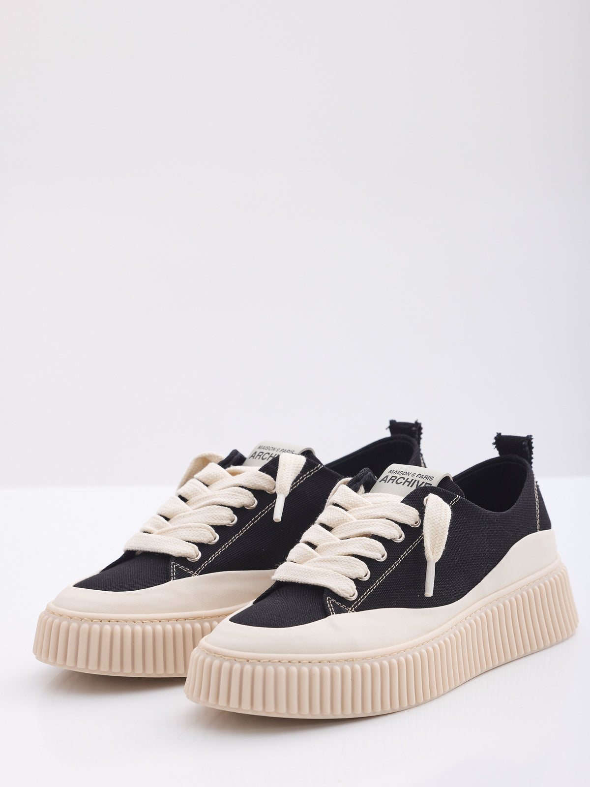 MAISON 9 PARIS Sneakers - Black Cover