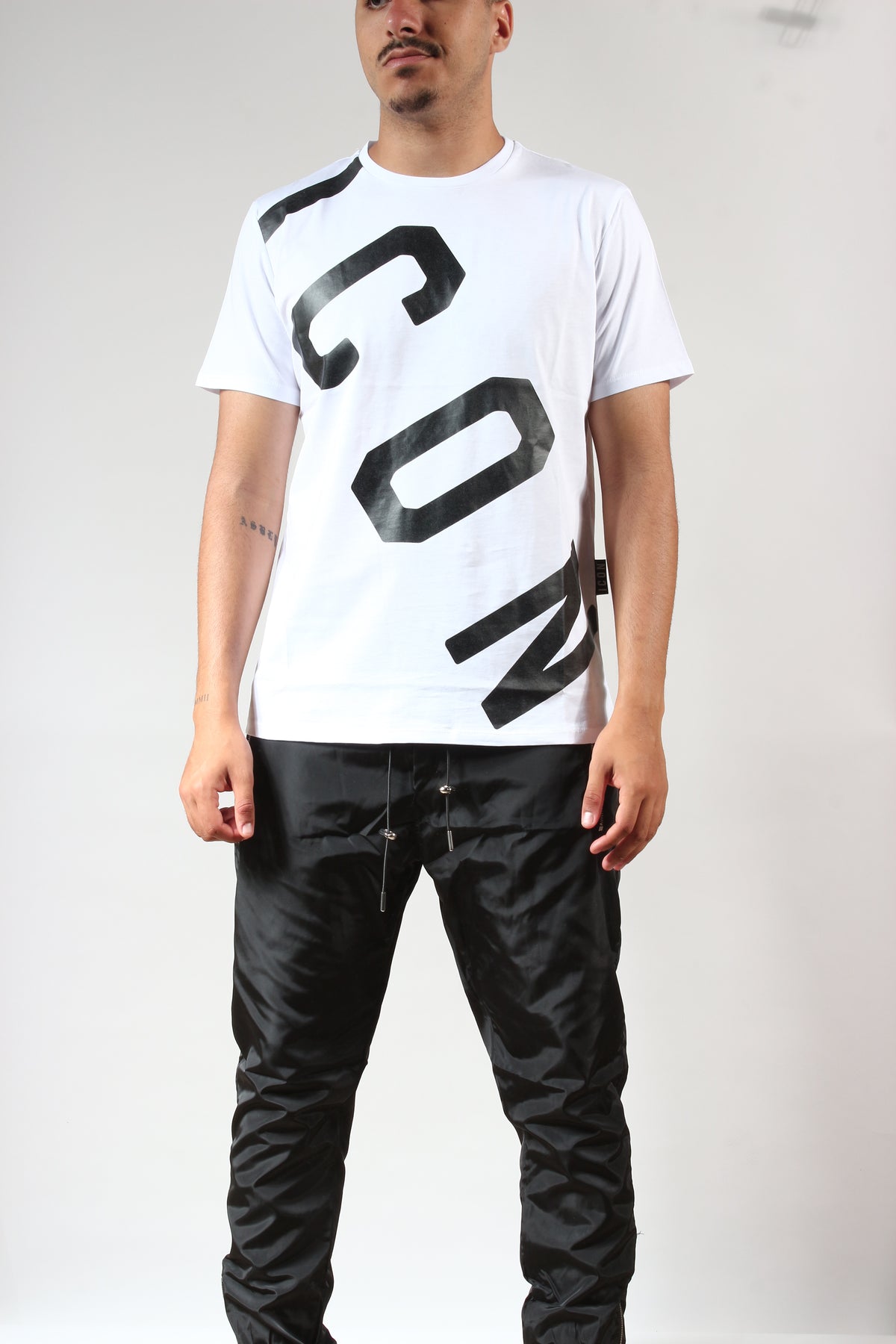 ICON T-Shirt