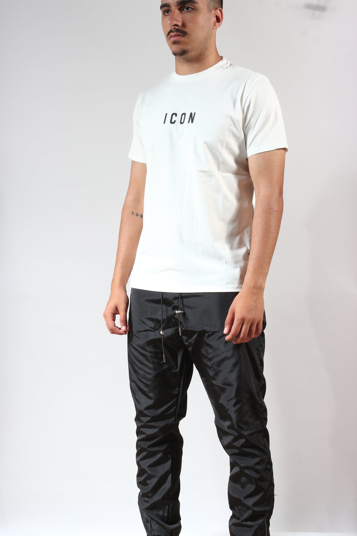 ICON T-Shirt