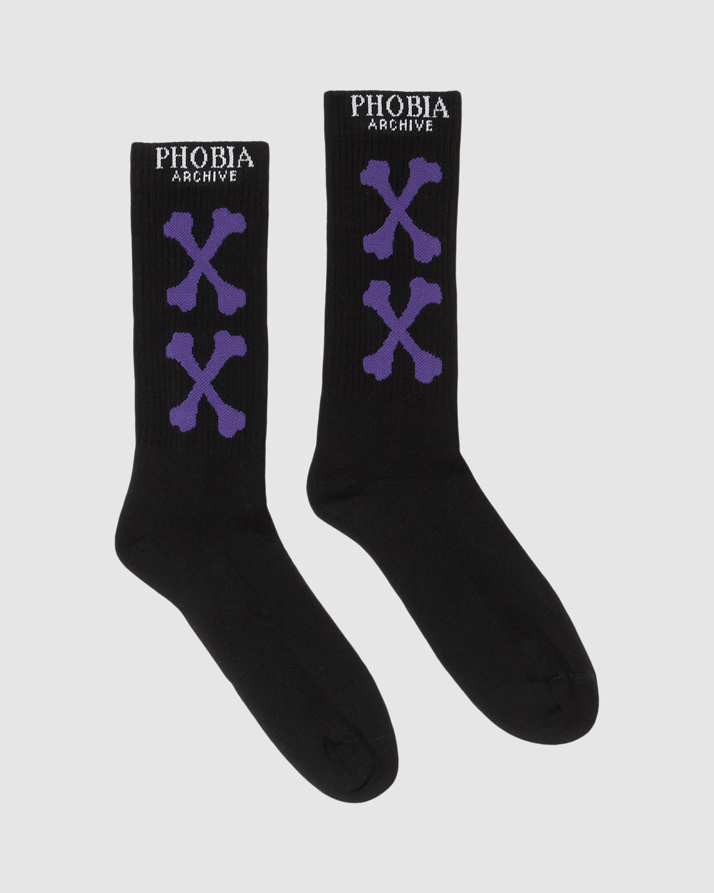 PHOBIA BLACK SOCKS WITH PURPLE CROSSED BONES