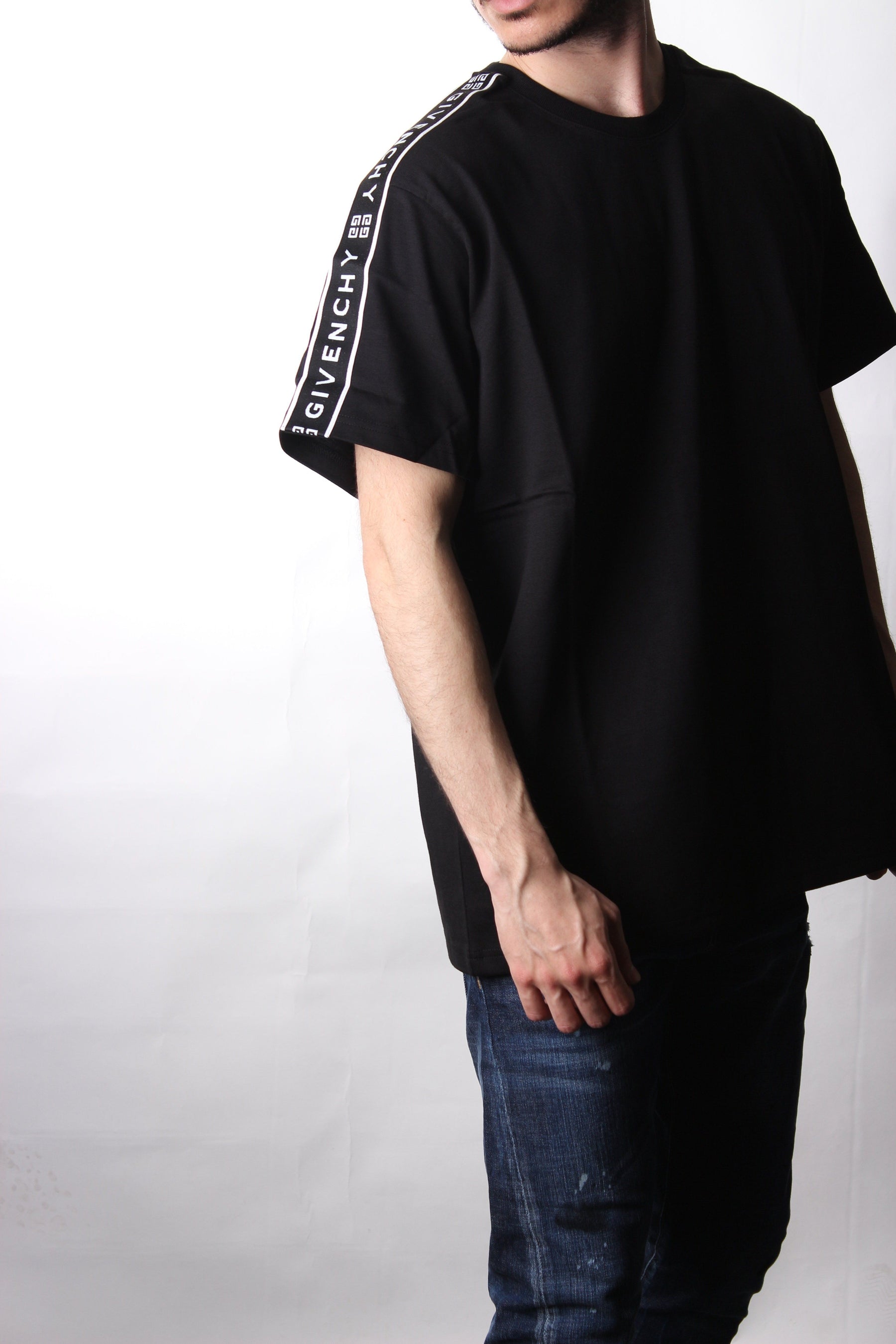 חולצה טי פס לוגו בכתפיים Givenchy