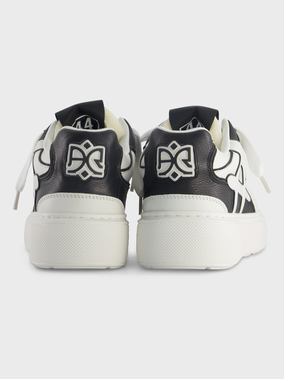 Ainker Backdoor Leather Black White