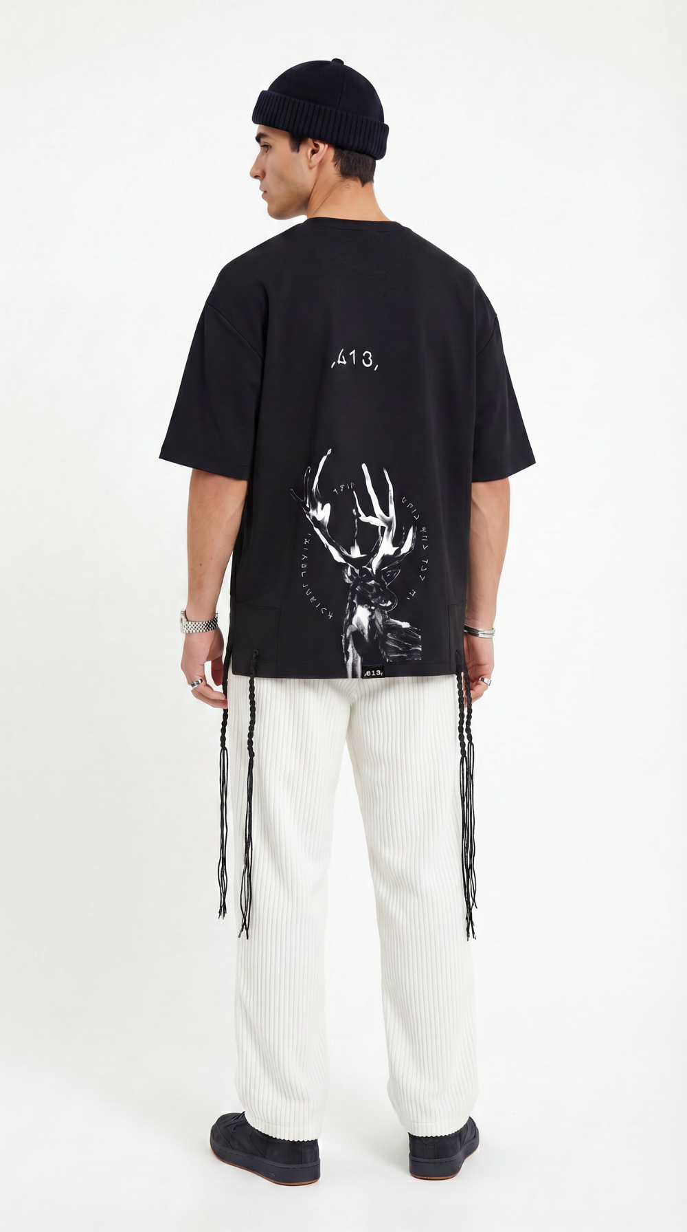 613 - Oversized T-Shirt with Tzitzit