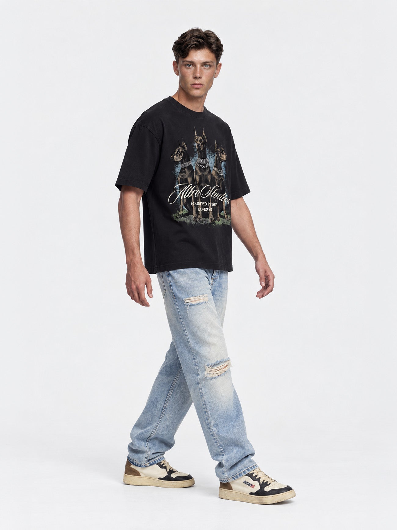 Altro Studios T-Shirt "Dobermanns" - Black