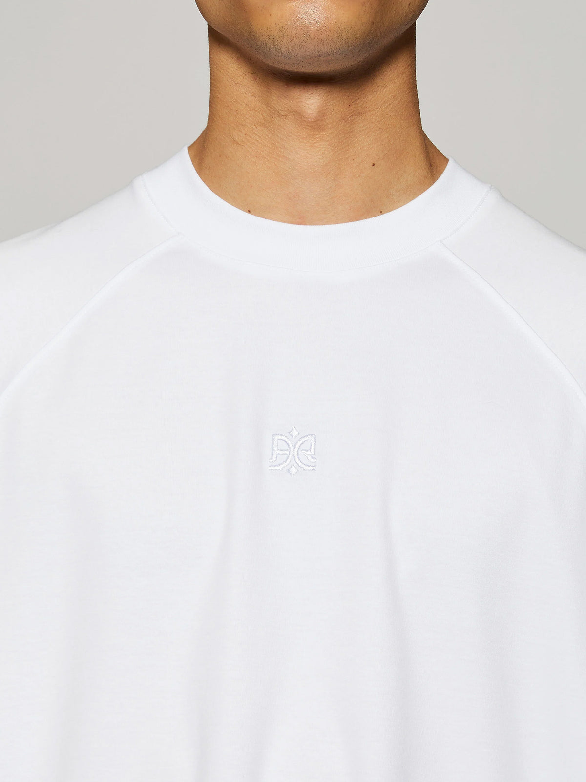 Ainker Raglan 249 White T-Shirt