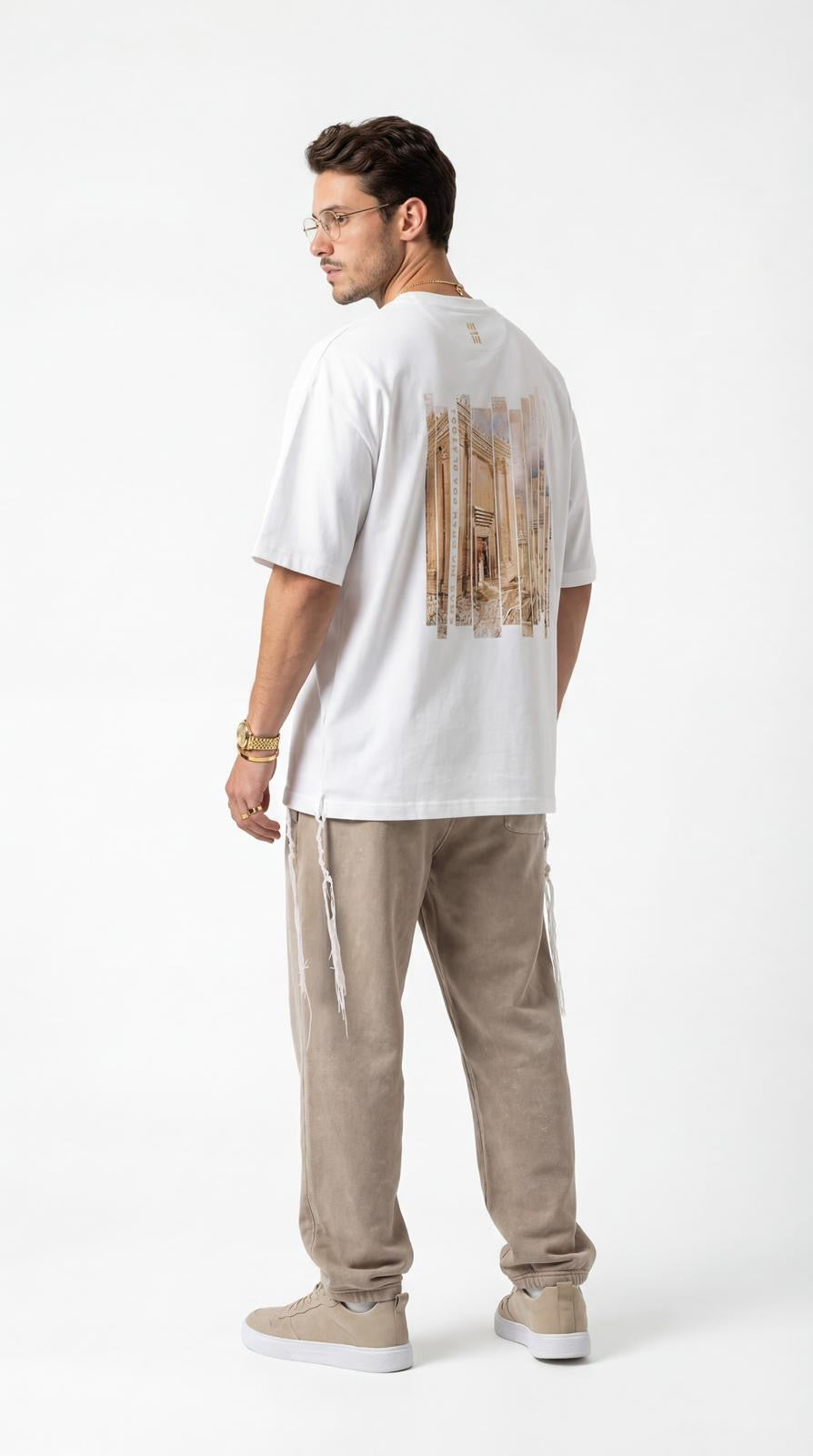 613 - Oversized T-Shirt with Tzitzit