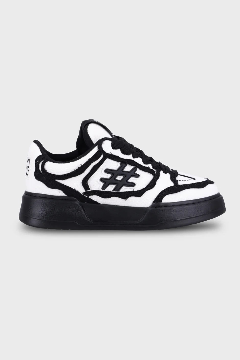 Ainker Shark Canvas White/Black