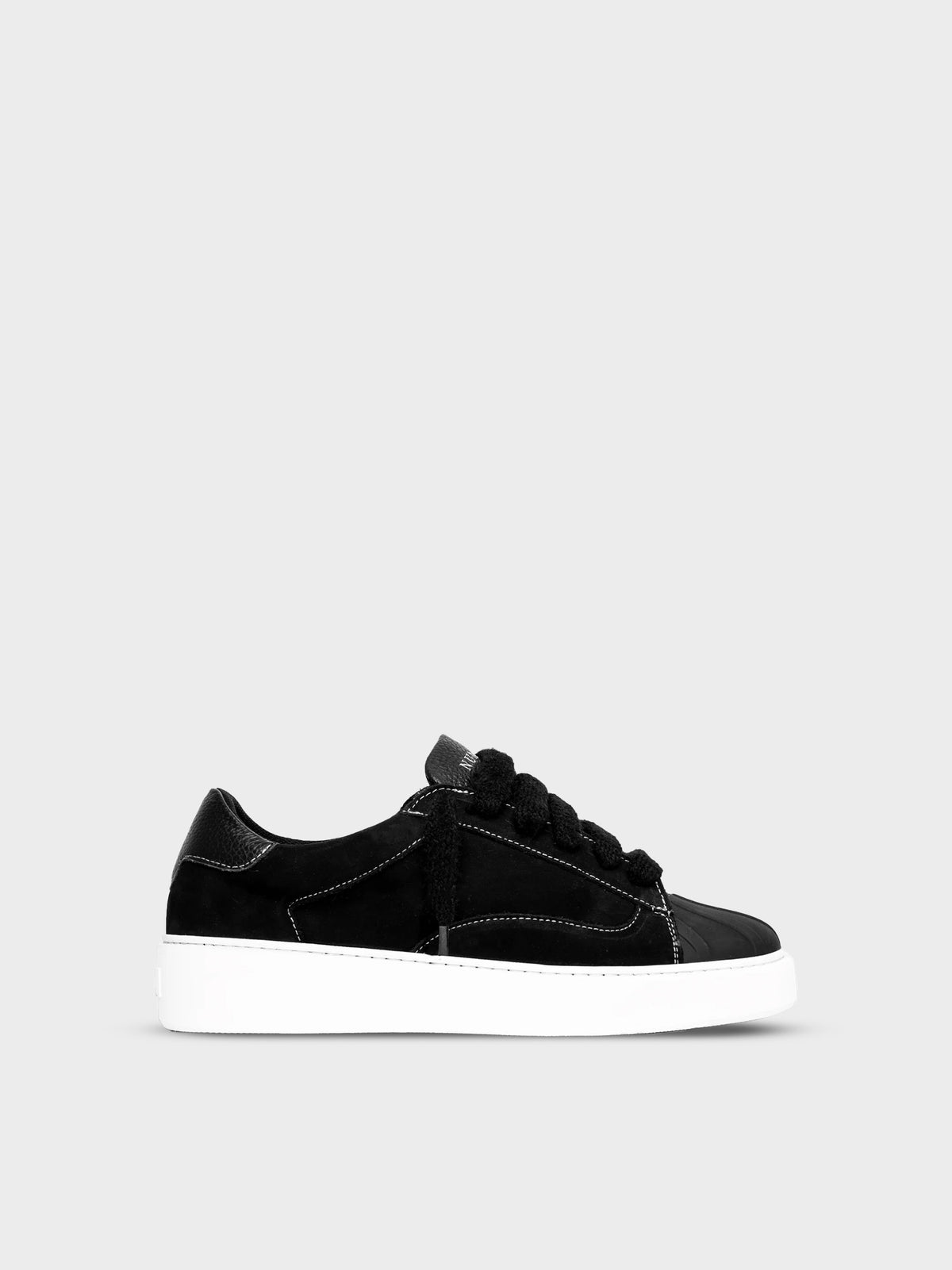 Numeriś "Eclipse" Nova Sneakers