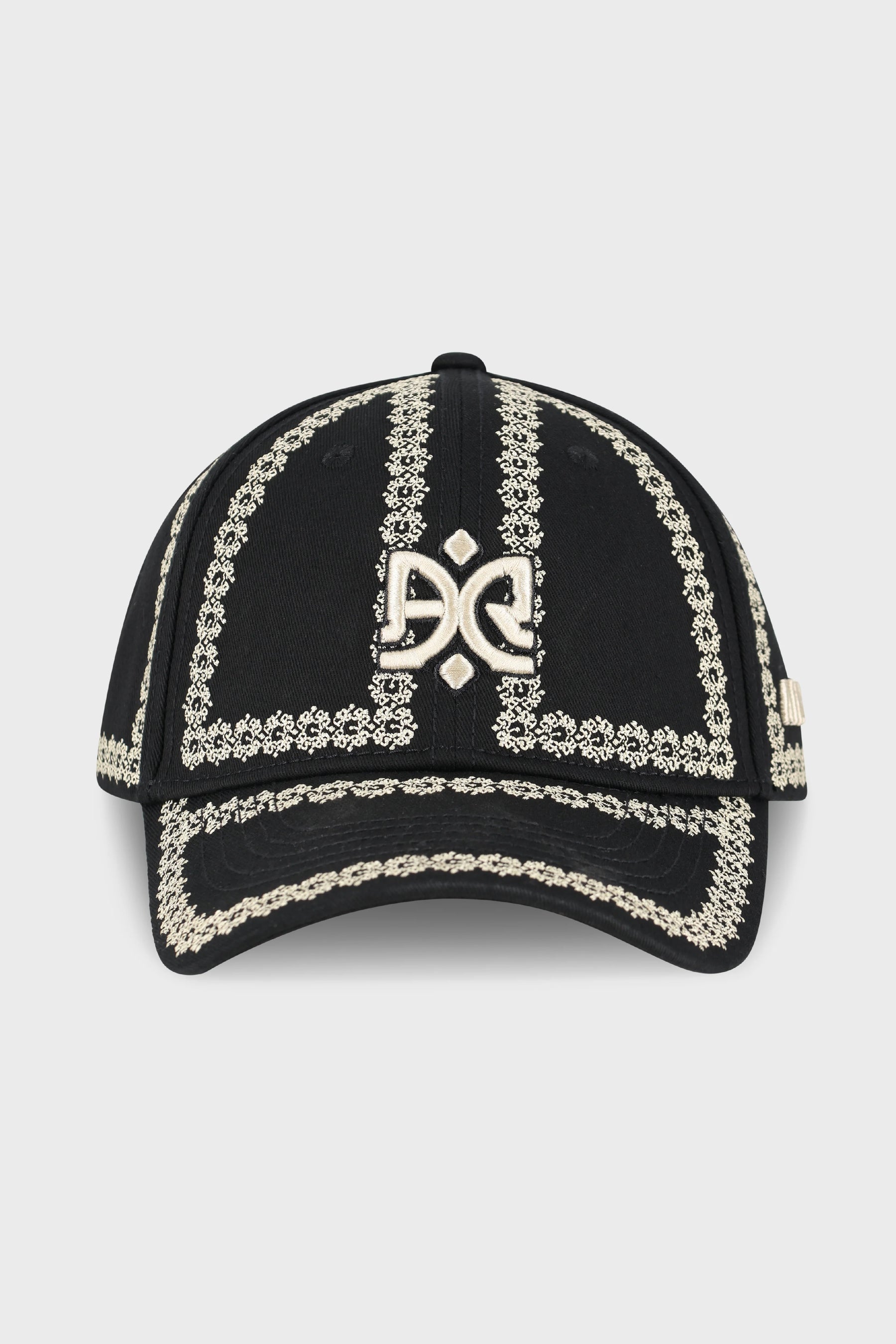 AINKER 685 Black/White Hat