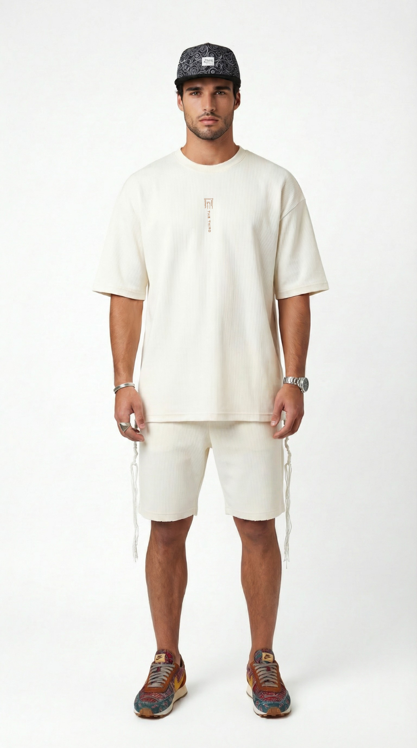 613 - Oversized T-Shirt with Tzitzit