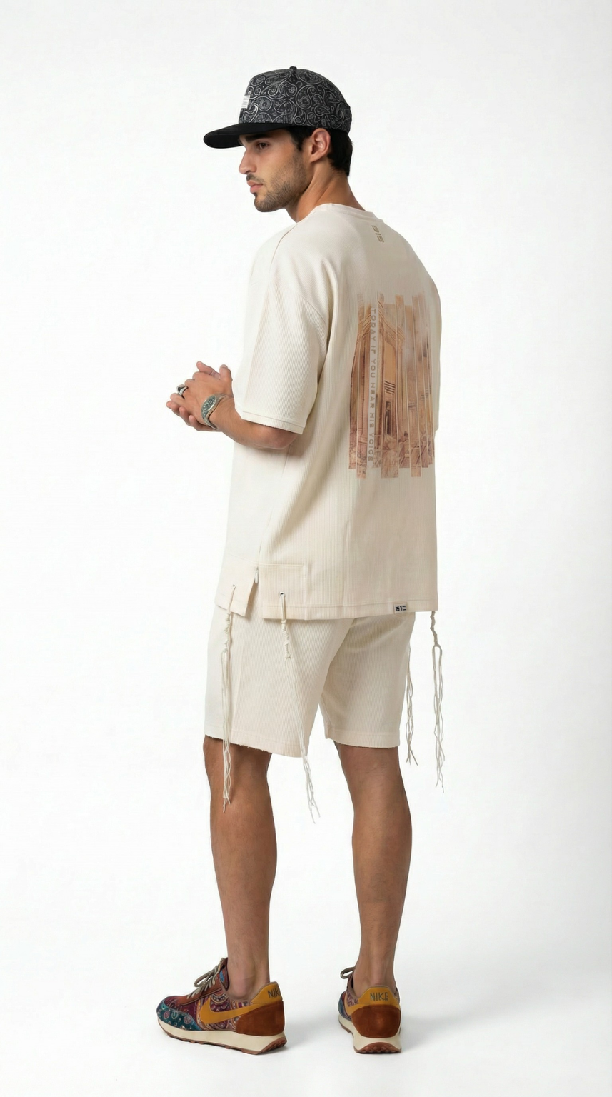613 - Oversized T-Shirt with Tzitzit