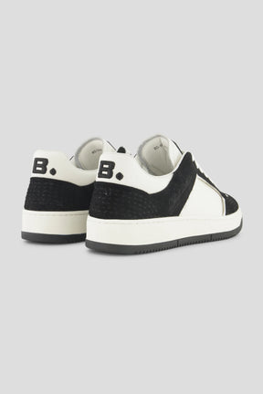 BLACK DOT. SNEAKERS BD classic clean design