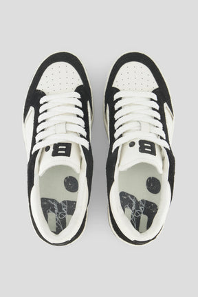 BLACK DOT. SNEAKERS BD classic clean design