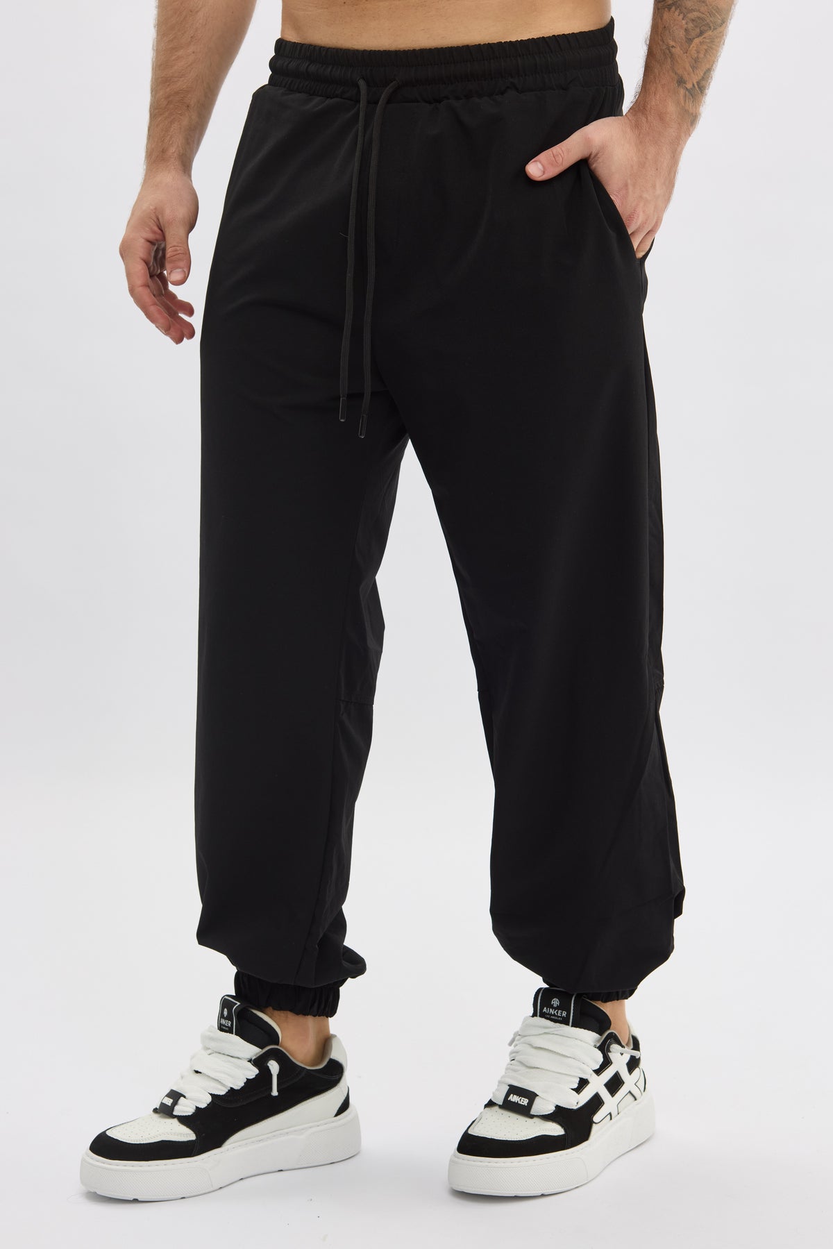 Crew Milano Black Relaxed Joggers