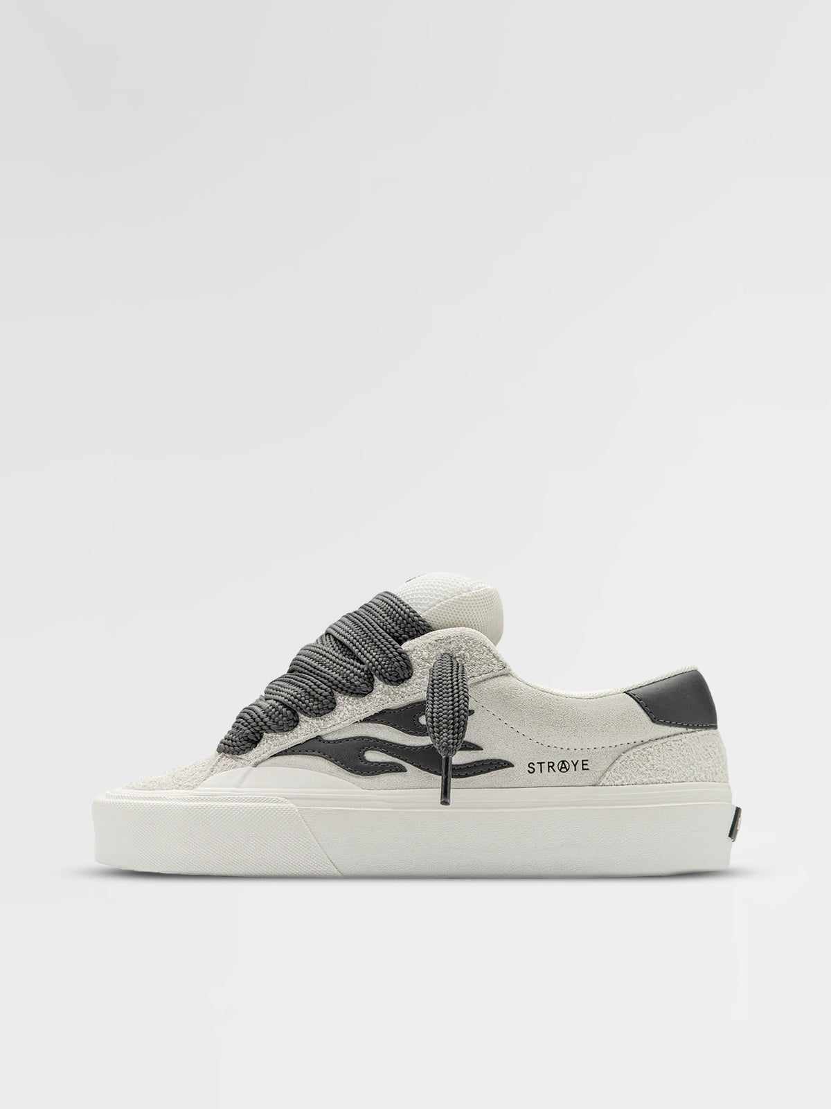 STRAYE Logan Puff - Blanco Carbon