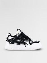 Ainker Backdoor Canvas White Black