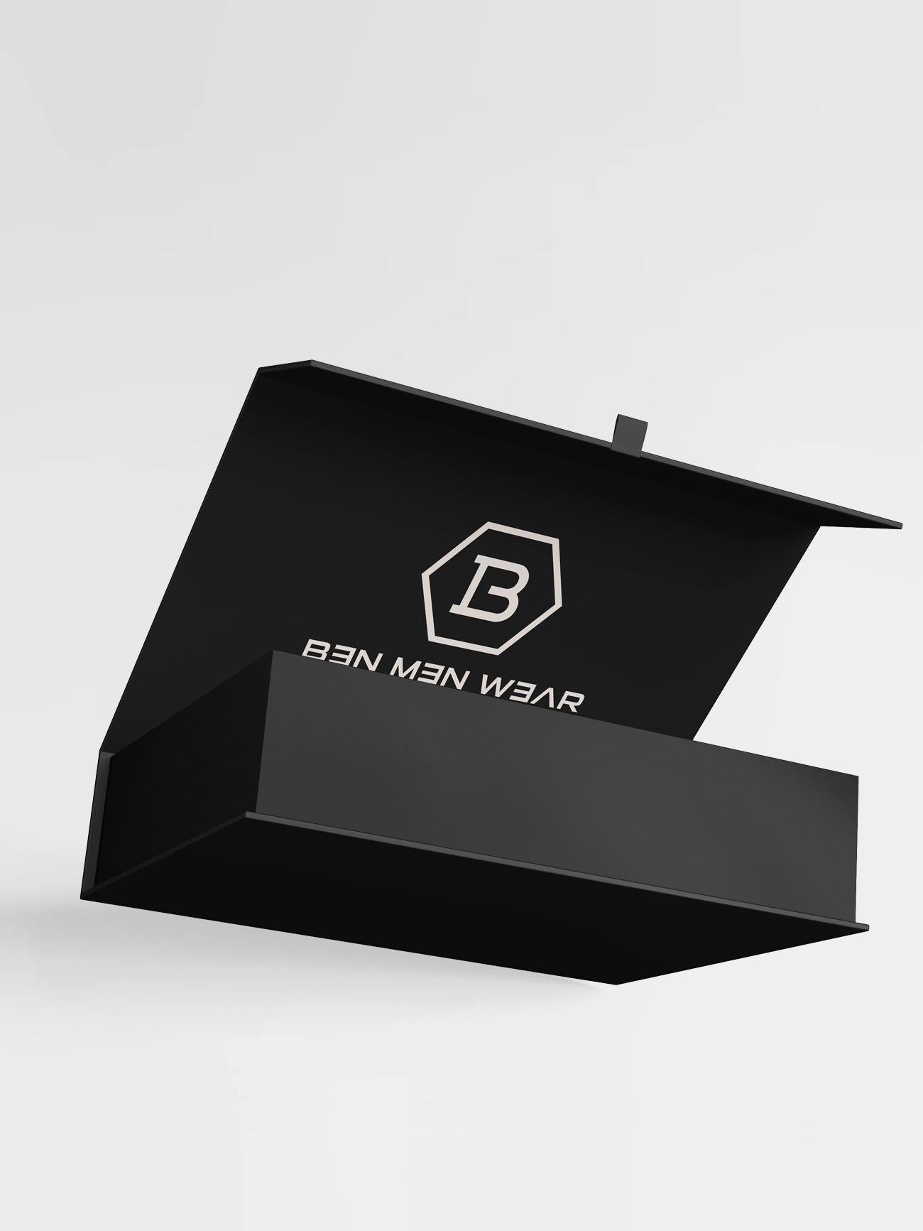 קופסה ממותגת עם סגירה מגנטית