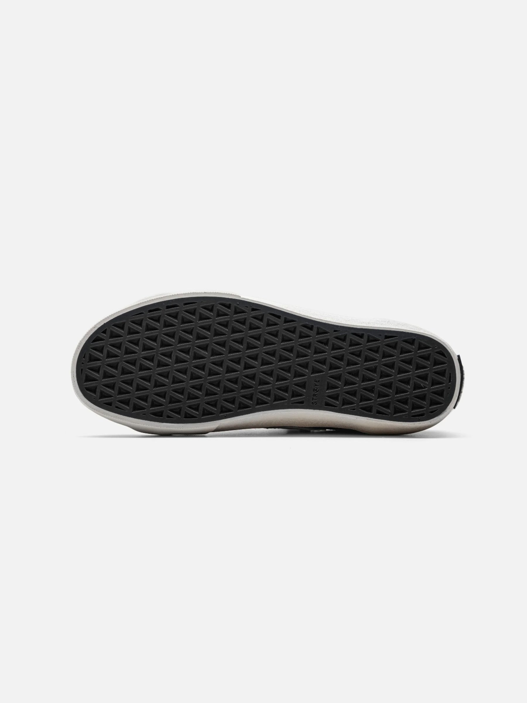 STRAYE Logan Puff - Metallic Chrome