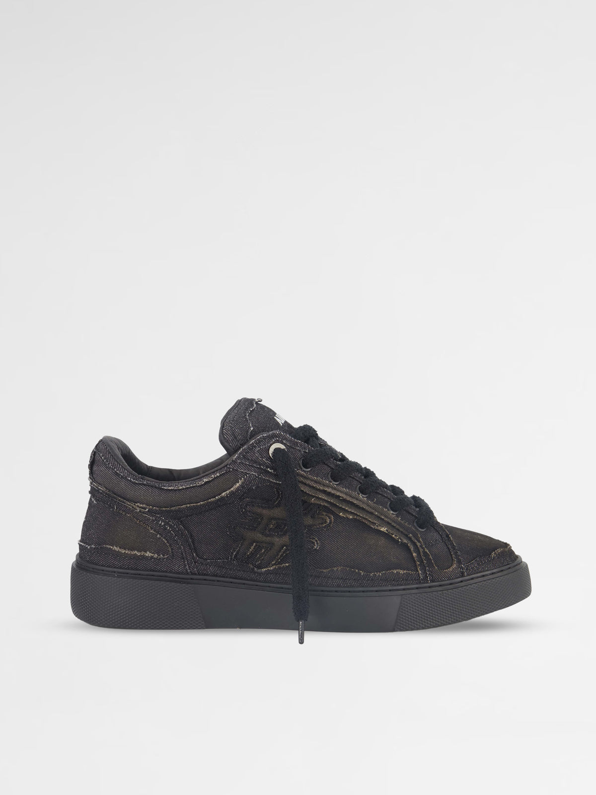 Ainker Pivot Black Wash Canvas