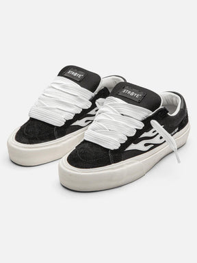 STRAYE Logan Puff - Black