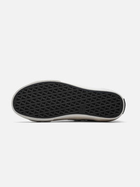 STRAYE Logan Puff - Carbon Bevel