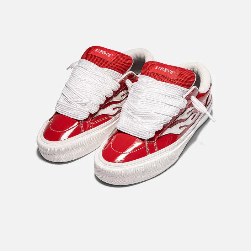 STRAYE Logan Puff - Glossy Red